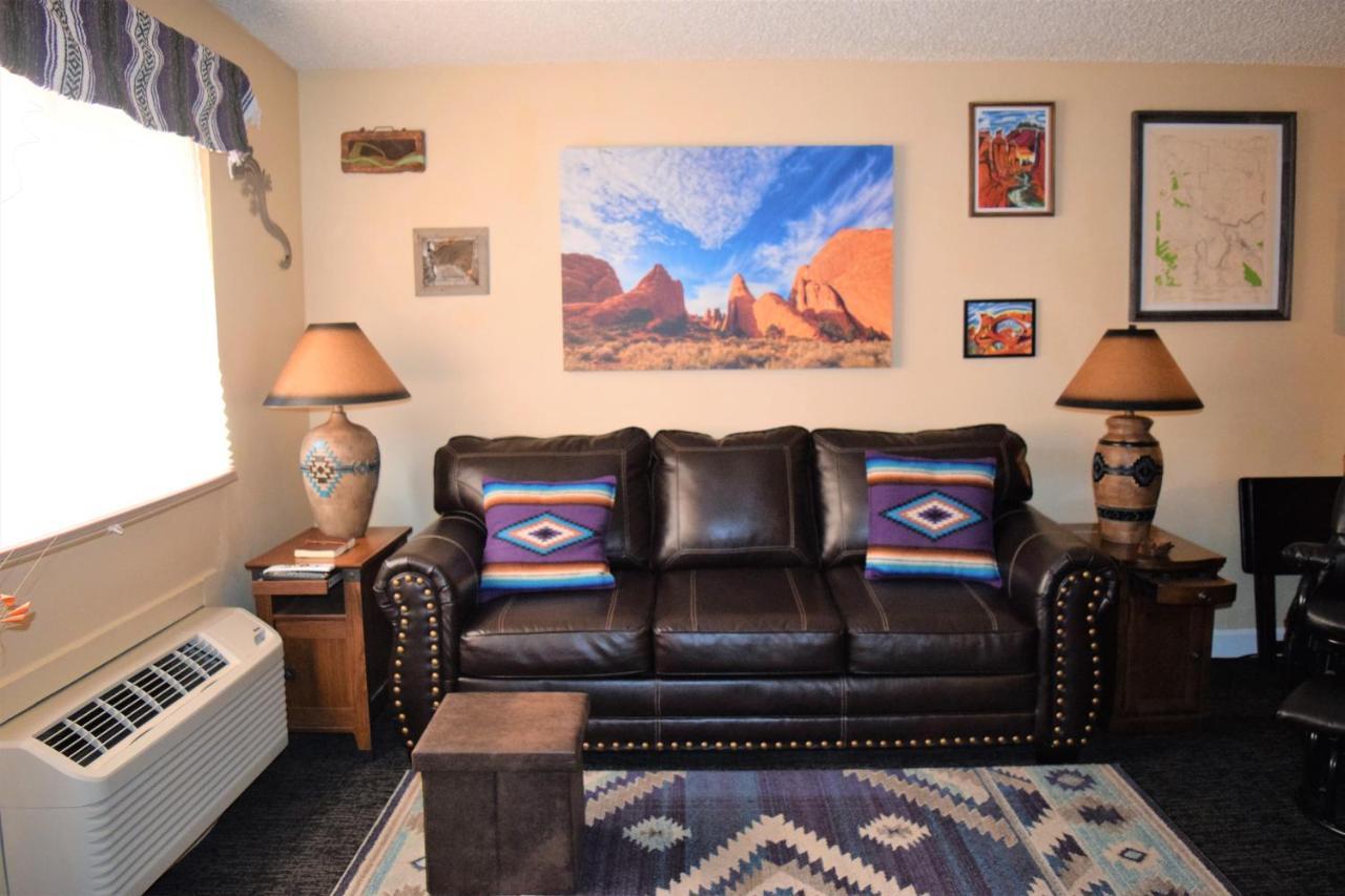 Villa St Dane's Desert Juniper Cabin Moab Exterior foto